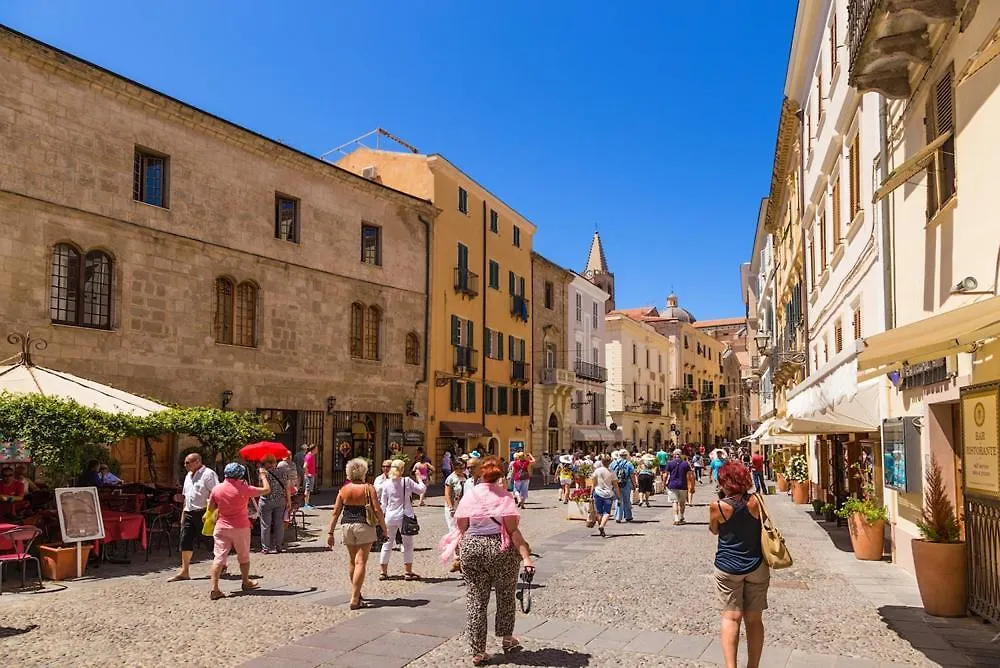 公寓 15Min A Piedi Dal Centro Appartamento Con Patio Privato! 阿尔盖罗